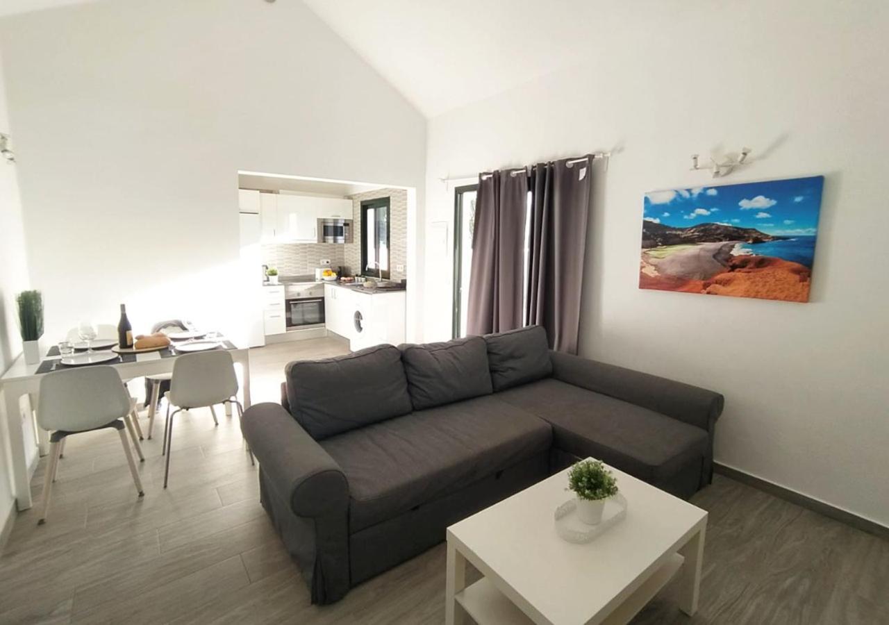 Villa Sun And Sea 2 Front De Mer Playa Rocca كوستا تاغيسي المظهر الخارجي الصورة